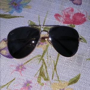 Ray bans gold and green aviator